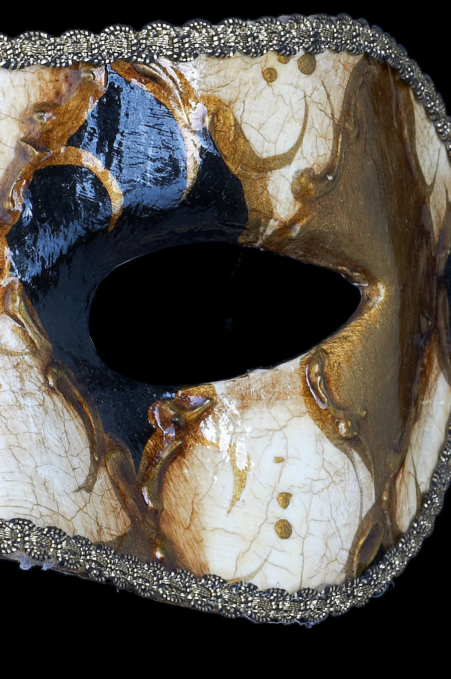 Mascherina a Rombi Oro E Nero Craquelé - Image 4