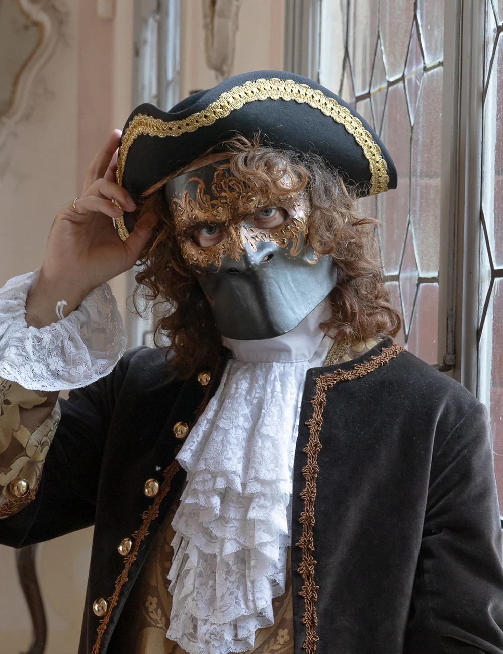 Tricorno Bordo Oro - Image 4