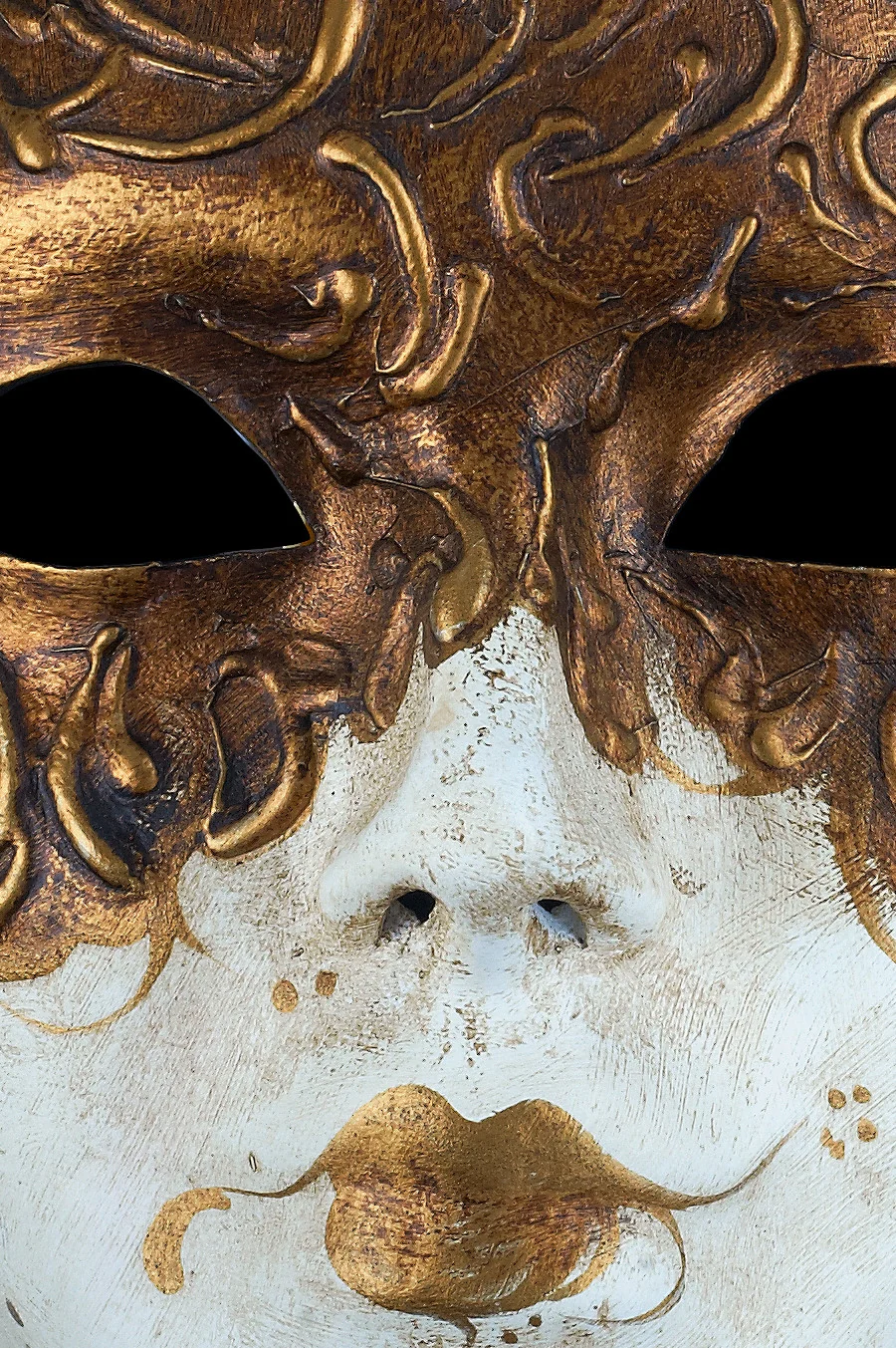 Volto Bianco e Oro - Image 3